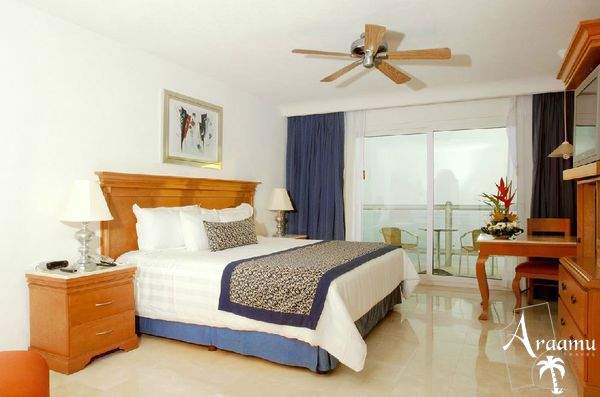 Mexikó, Emporio Acapulco****+